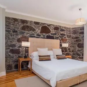 https://the-docks-ocean-view-beach-front-villas.madeira-islandshotels.com