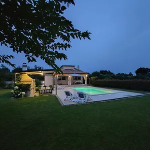https://villa-mila-rovinj.in-istria.net